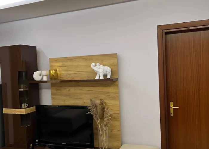 Apartment Og Golem (Tirana)